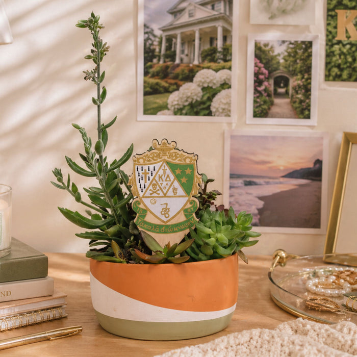 Kappa Delta Crest Color Spirit Stake